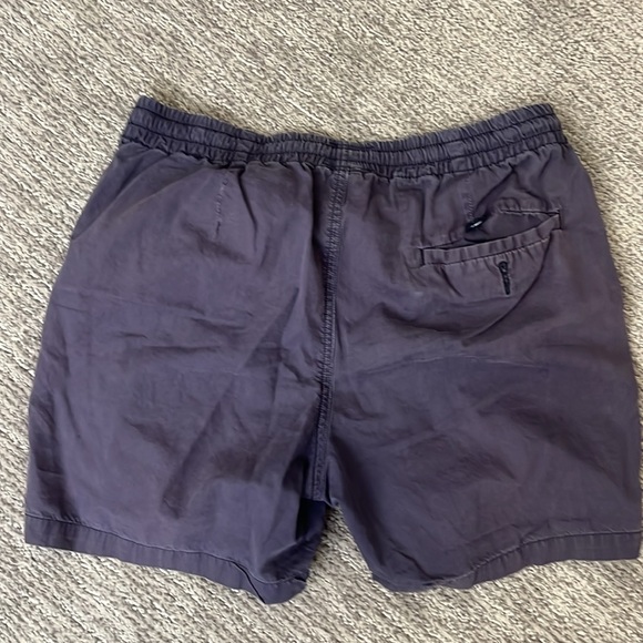 J crew men’s navy shorts! 🩳 - Picture 5 of 5